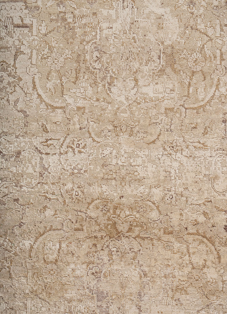 far east ivory wool and silk hand knotted Rug - CloseUp