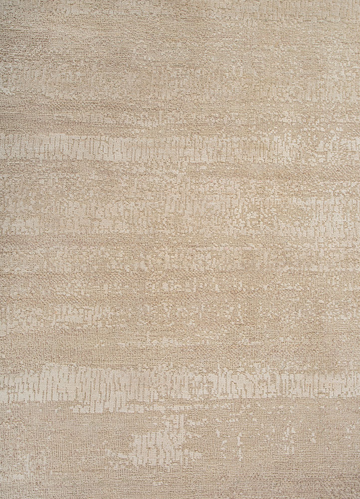 entropy ivory wool and silk hand knotted Rug - CloseUp