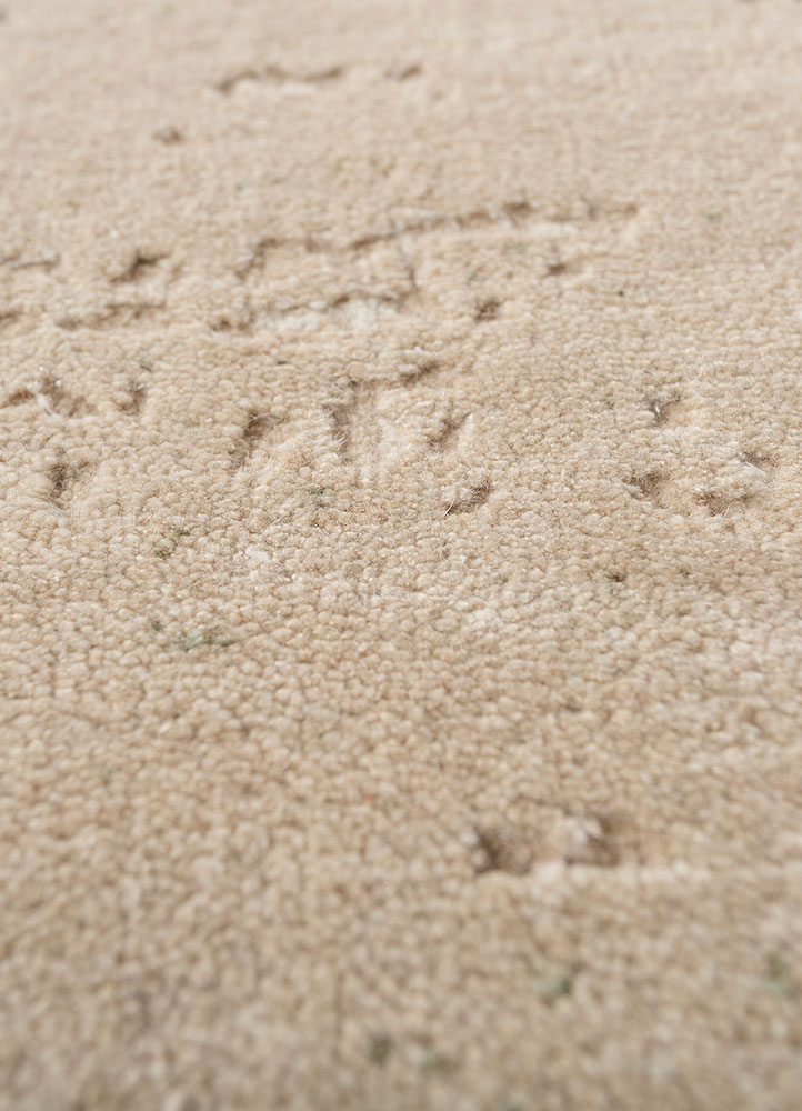 urban pause by kavi ivory wool hand knotted Rug - CloseUp