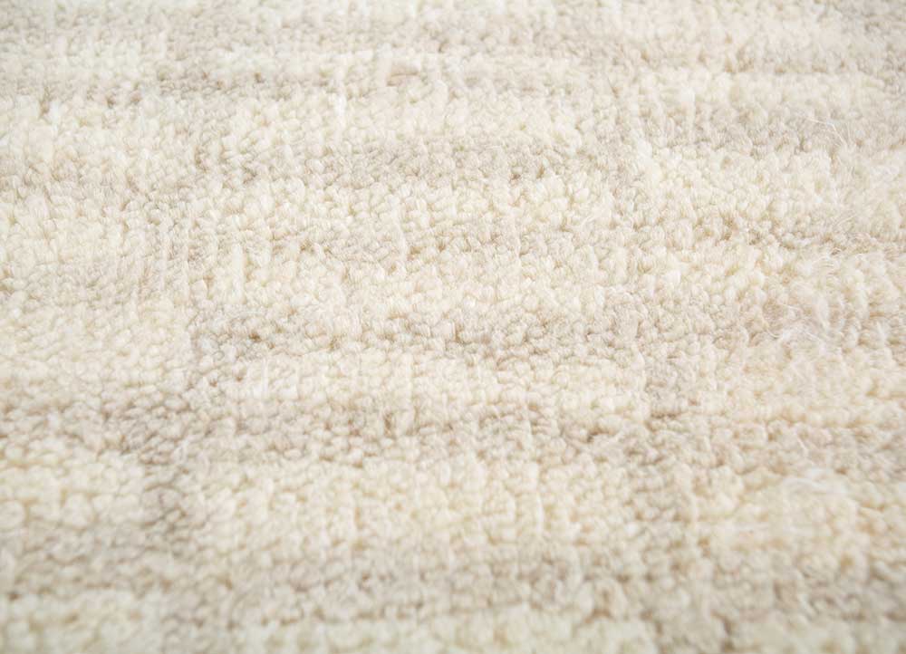 manifest beige and brown wool hand knotted Rug - CloseUp