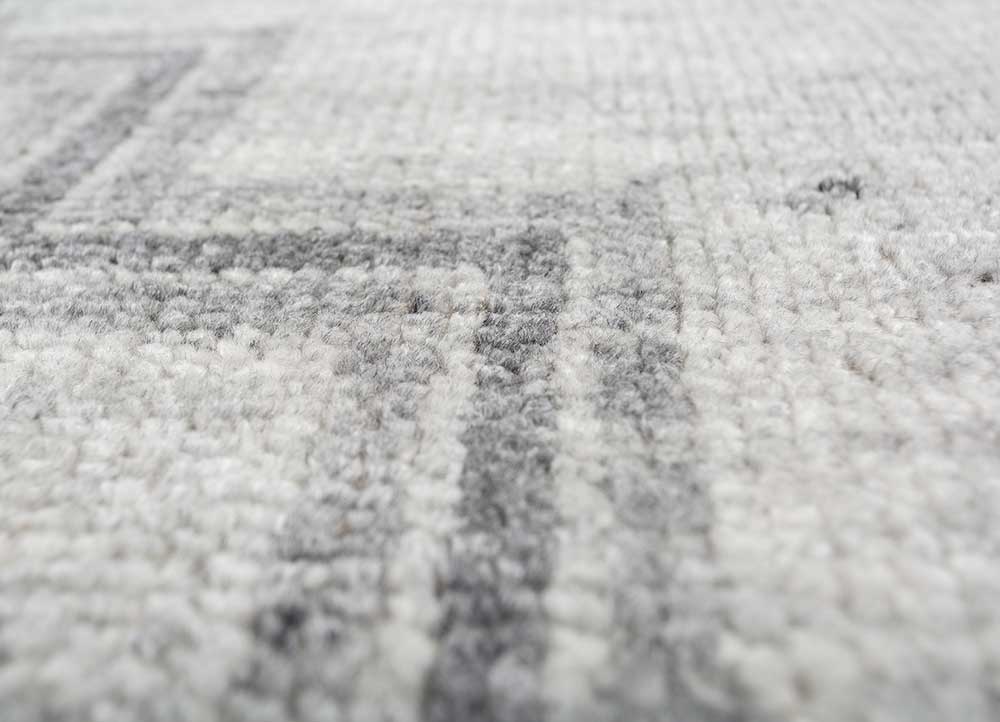 thyme grey and black wool hand knotted Rug - CloseUp