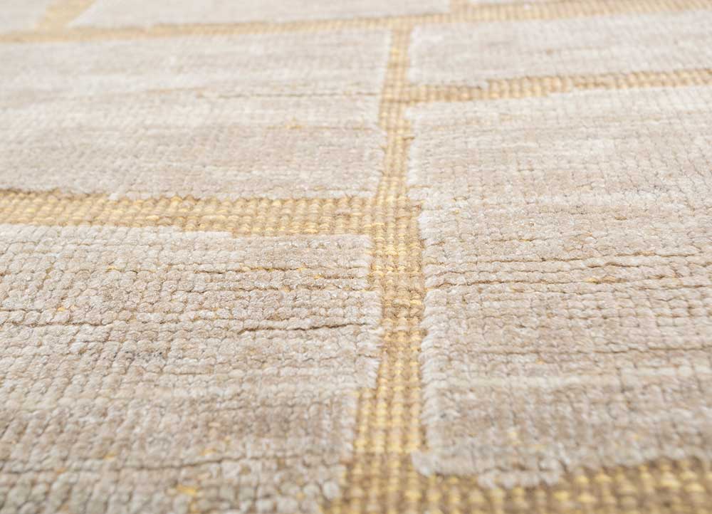 zuri beige and brown wool hand knotted Rug - CloseUp