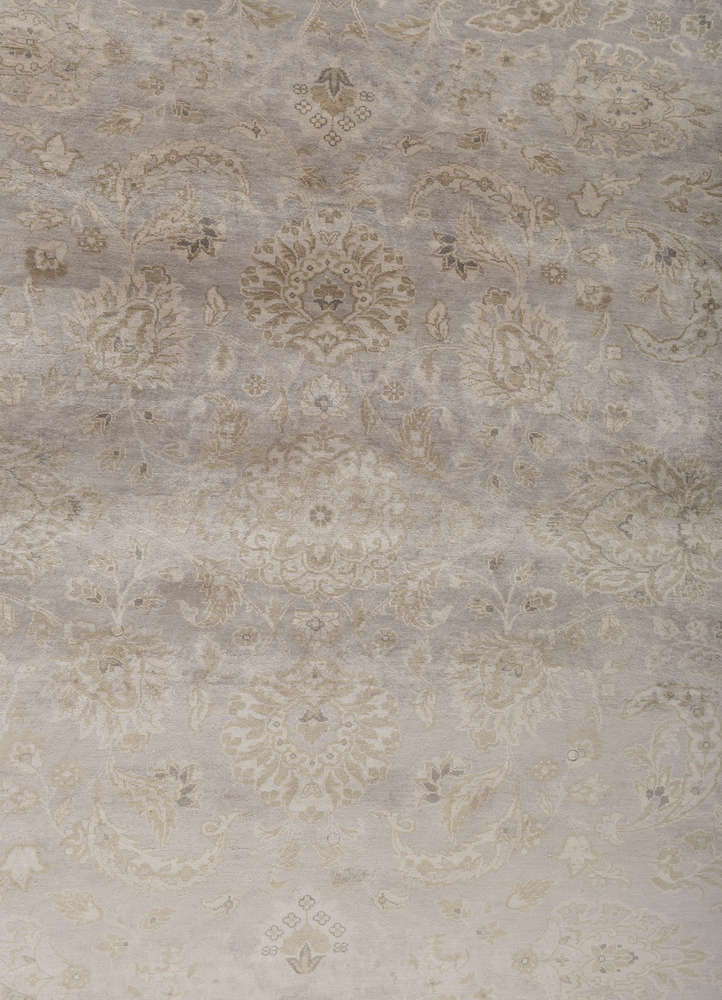 gulmarg grey and black silk hand knotted Rug - CloseUp