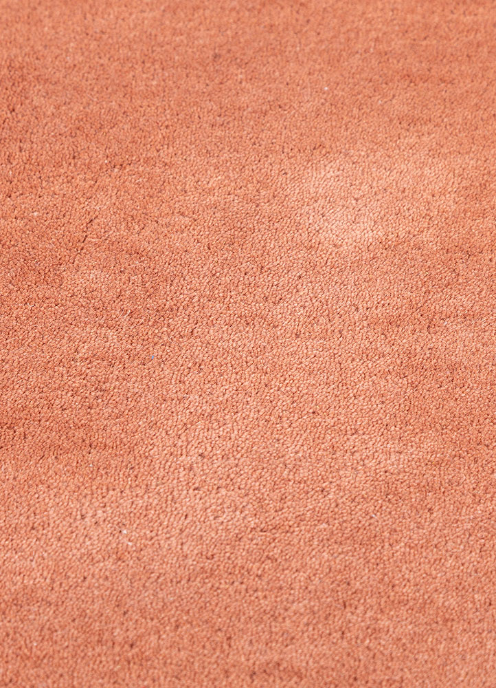 linear red and orange wool hand tufted Rug - CloseUp