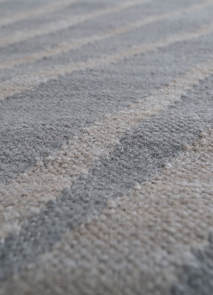 orenda grey and black wool flat weaves Rug - CloseUp
