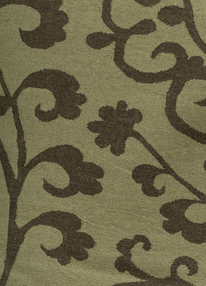 indusbar green wool flat weaves Rug - CloseUp