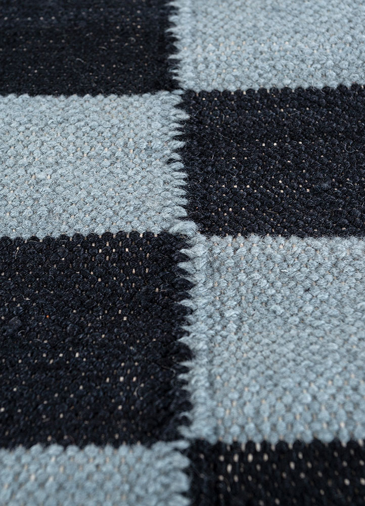 alhambra grey and black wool flat weaves Rug - CloseUp