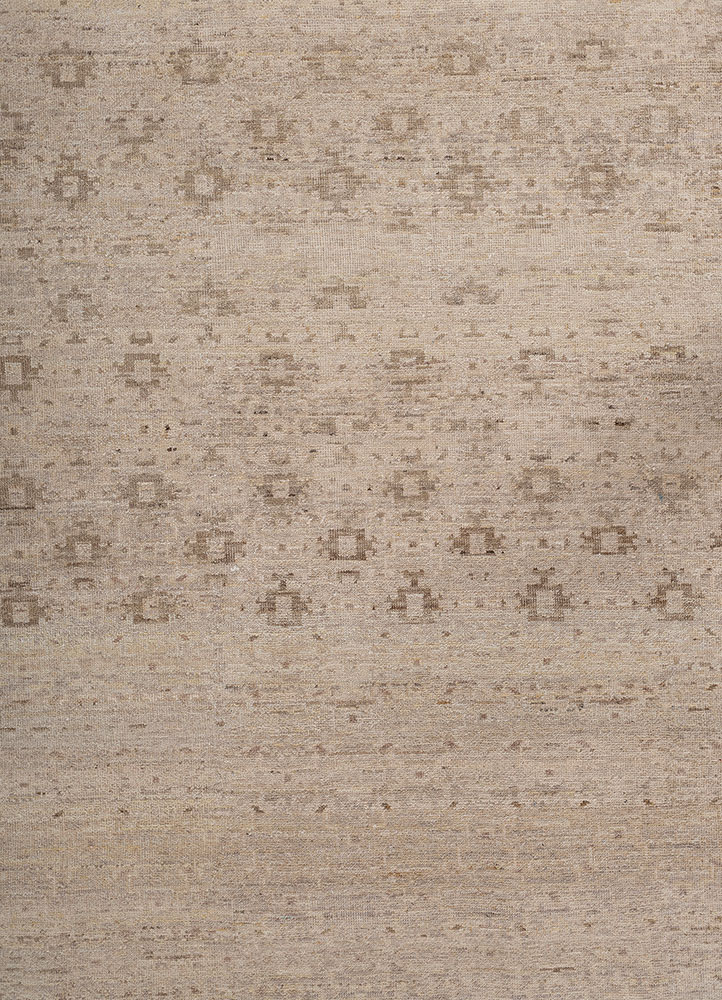 someplace in time ivory wool hand knotted Rug - CloseUp