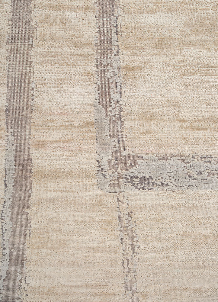 entropy ivory wool and silk hand knotted Rug - CloseUp