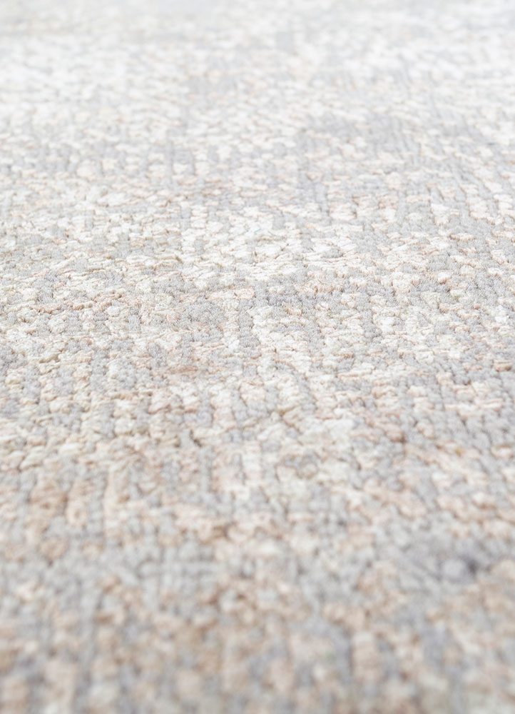 entropy pink and purple wool and silk hand knotted Rug - CloseUp