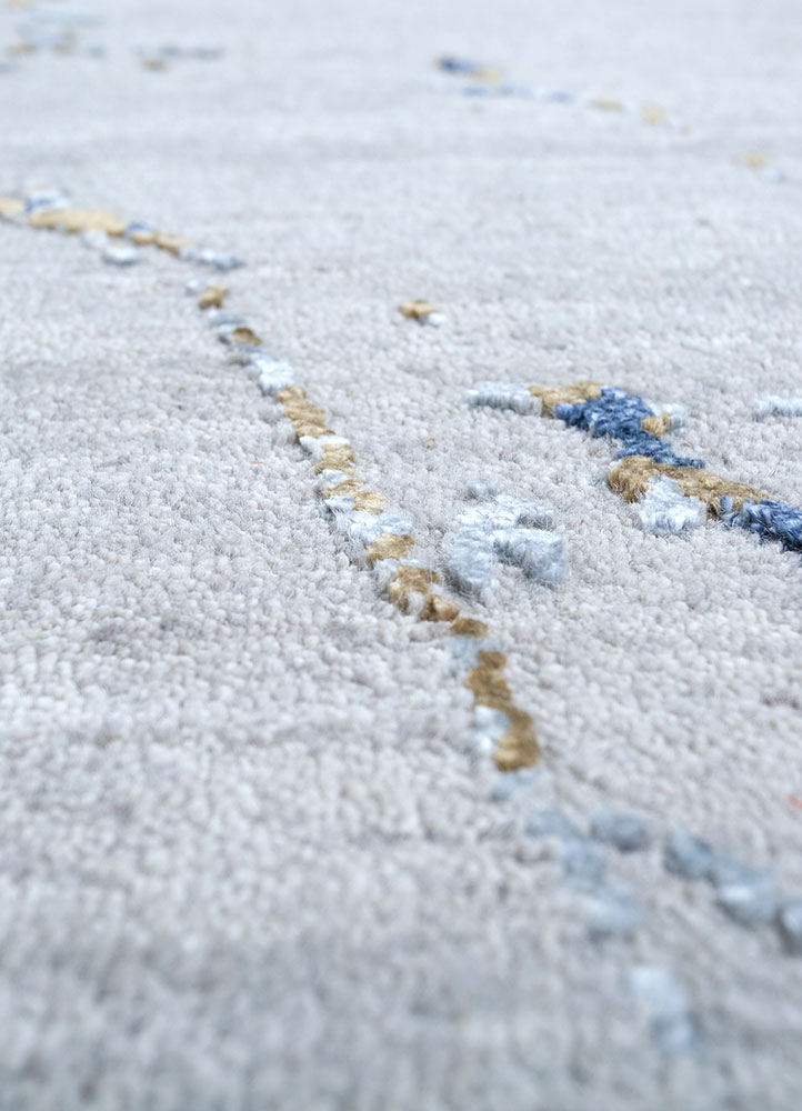 urban pause by kavi grey and black wool and silk hand knotted Rug - CloseUp
