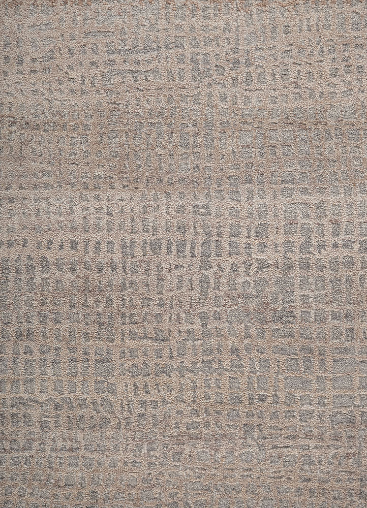 aprezo grey and black wool and silk hand knotted Rug - CloseUp