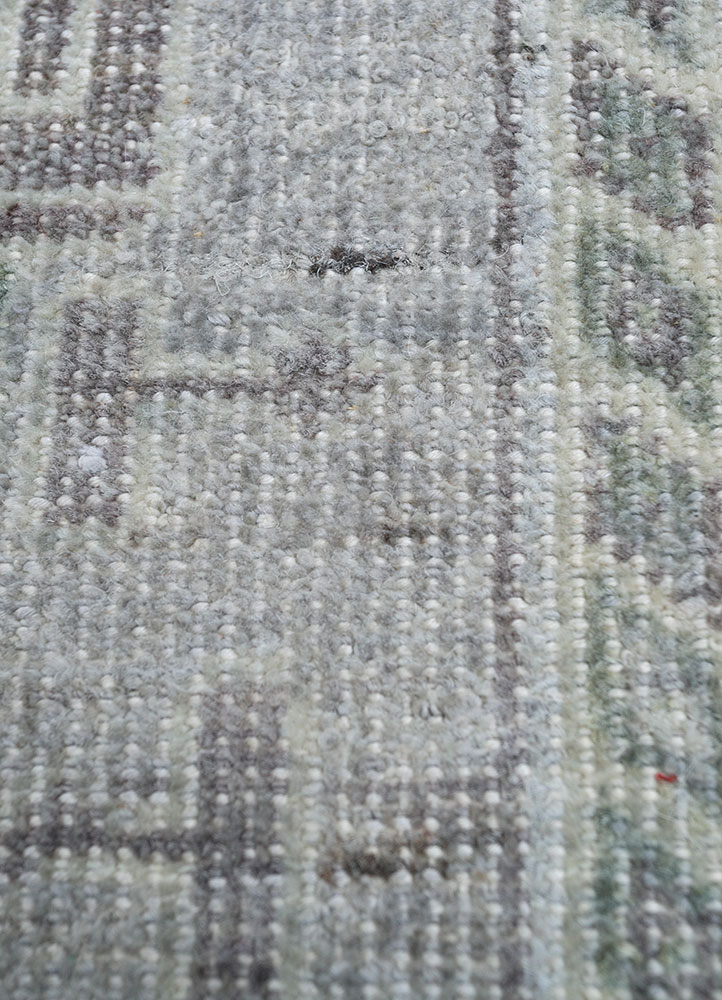 erbe grey and black wool hand knotted Rug - CloseUp