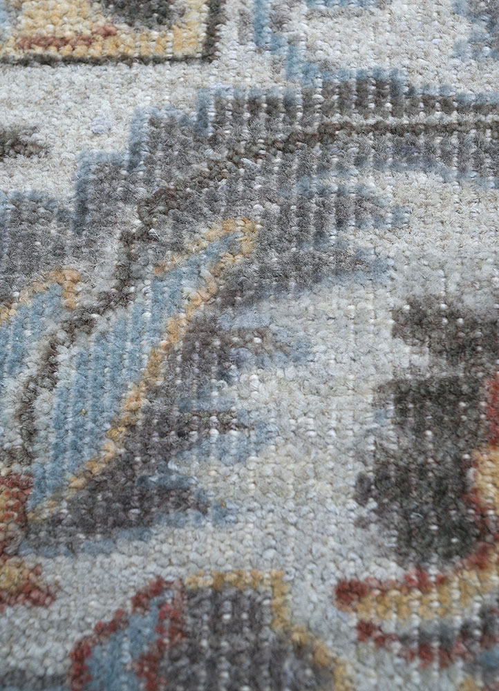 erbe grey and black wool hand knotted Rug - CloseUp