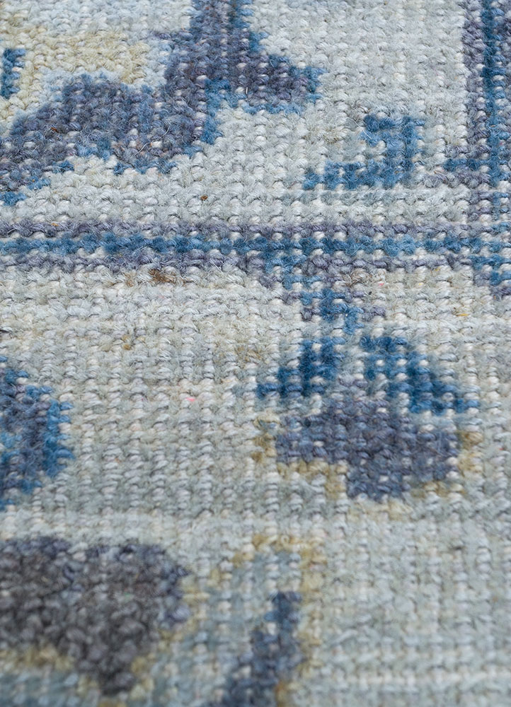 erbe blue wool hand knotted Rug - CloseUp