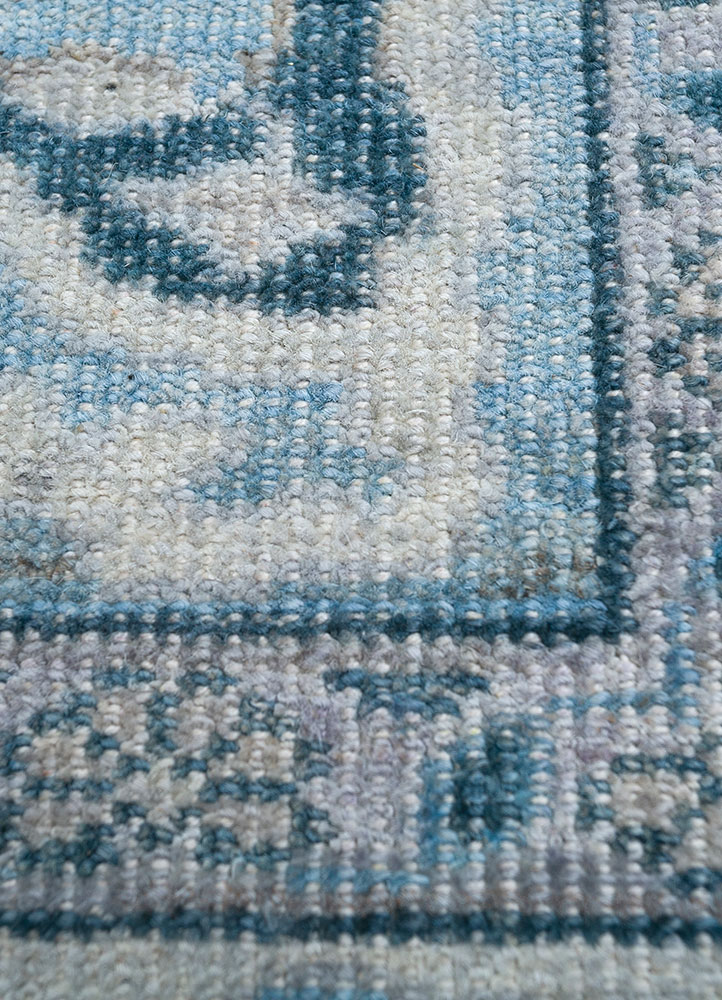 erbe blue wool hand knotted Rug - CloseUp