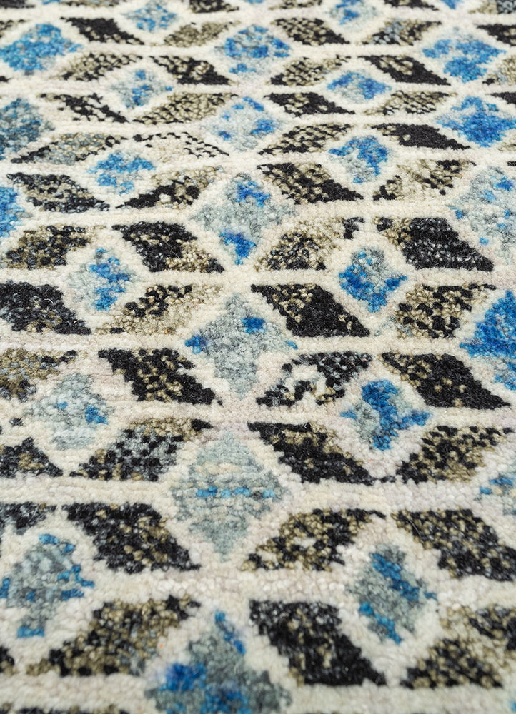 far pavilions ivory wool hand knotted Rug - CloseUp