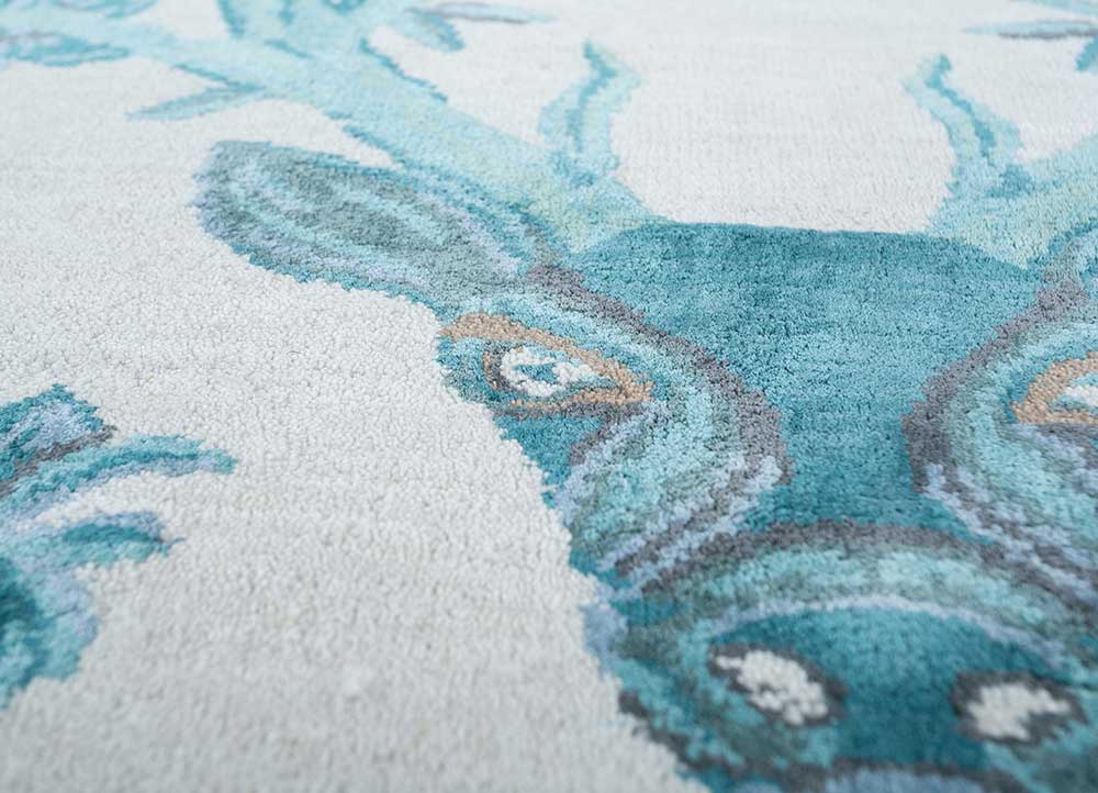 pansy blue wool and silk hand knotted Rug - CloseUp