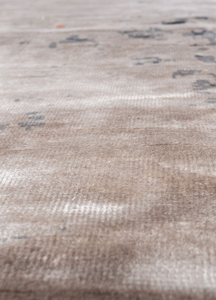 free verse by kavi ivory bamboo silk hand knotted Rug - CloseUp
