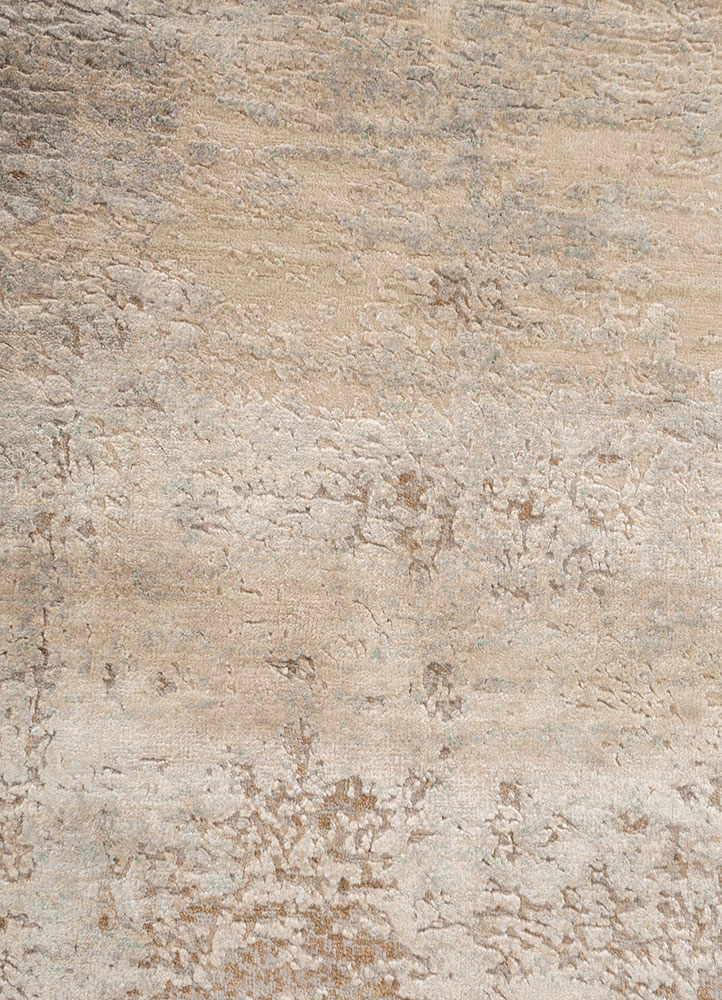 entropy ivory wool and silk hand knotted Rug - CloseUp