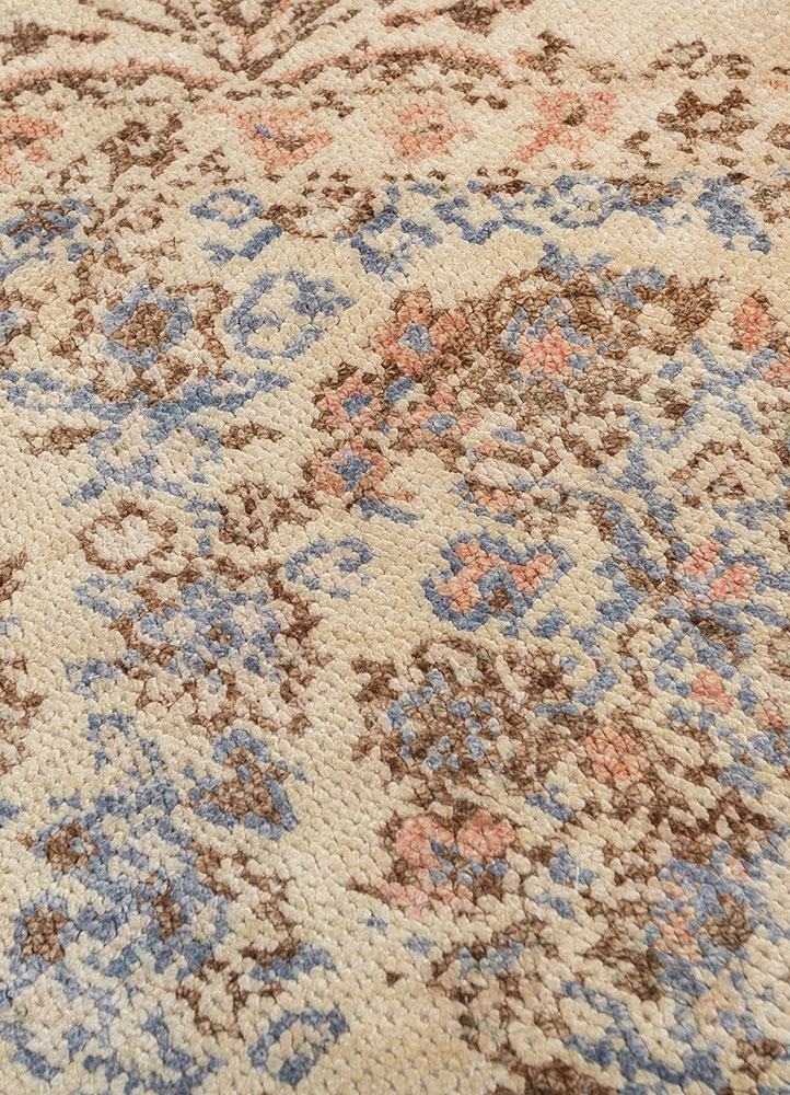 far pavilions gold wool and silk hand knotted Rug - CloseUp