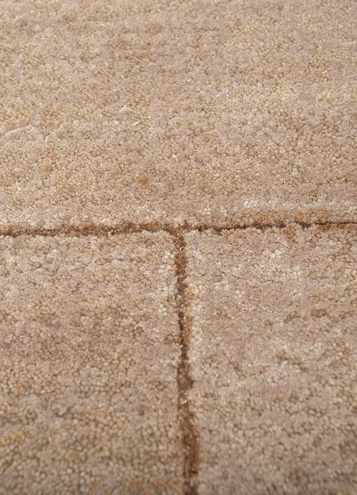 script beige and brown wool and bamboo silk hand knotted Rug - CloseUp