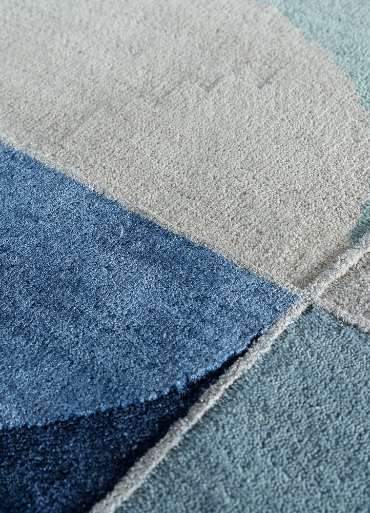 chaos theory by kavi grey and black wool and bamboo silk hand knotted Rug - CloseUp