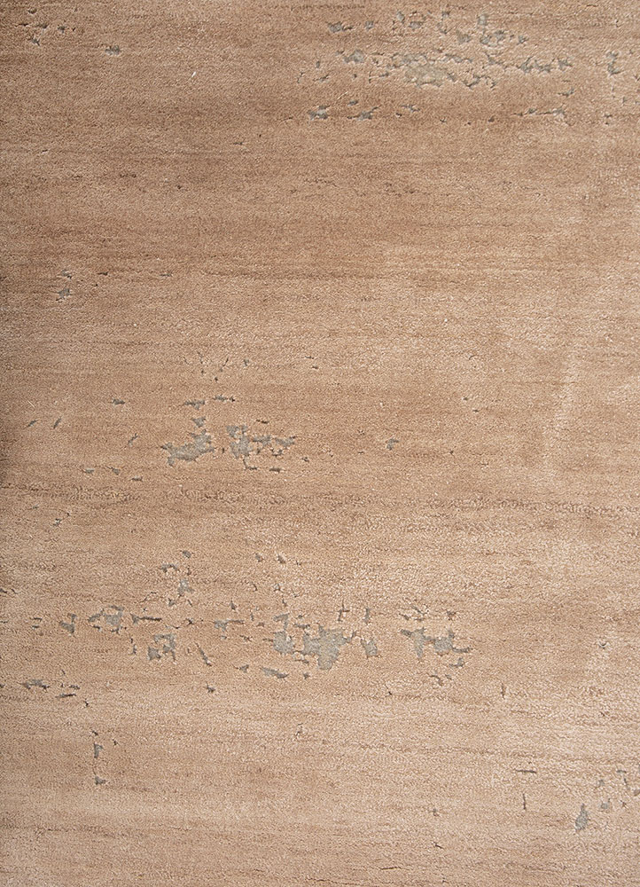 aprezo grey and black wool and bamboo silk hand knotted Rug - CloseUp