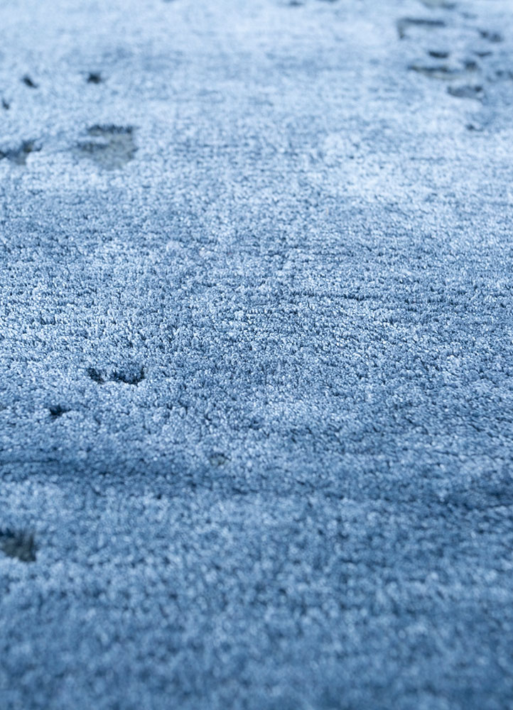 chaos theory by kavi blue wool and bamboo silk hand knotted Rug - CloseUp
