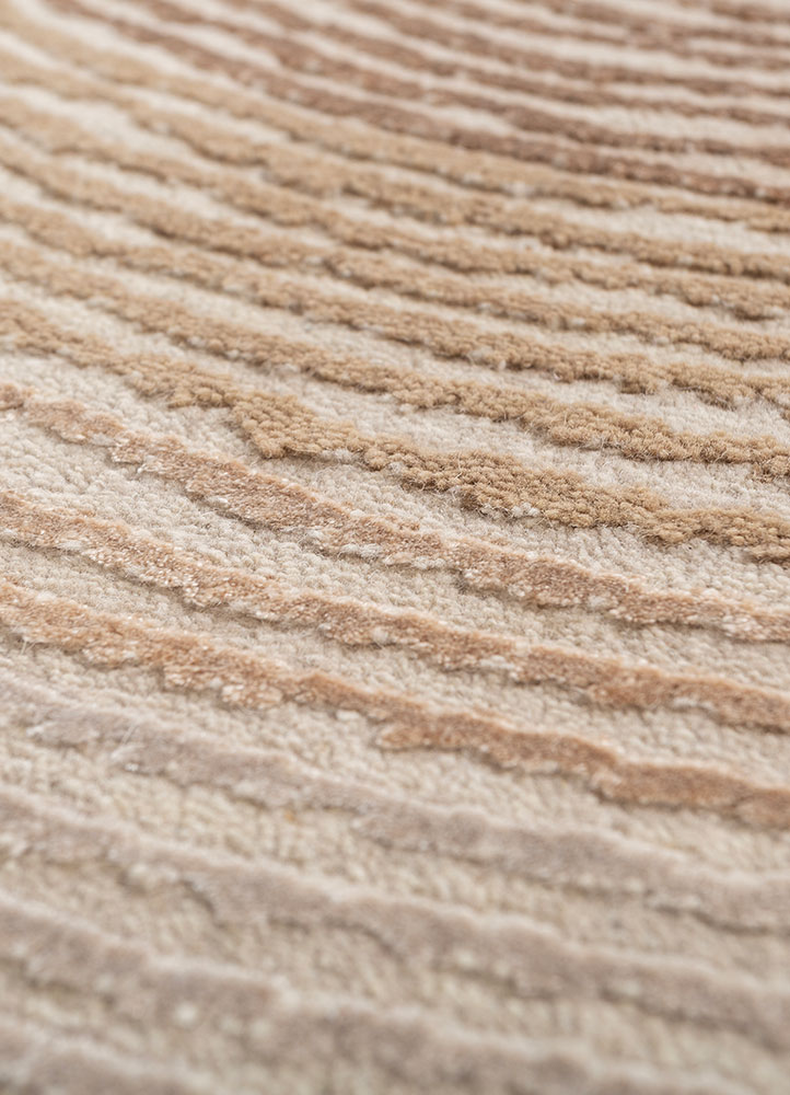azalea ivory wool and bamboo silk hand knotted Rug - CloseUp