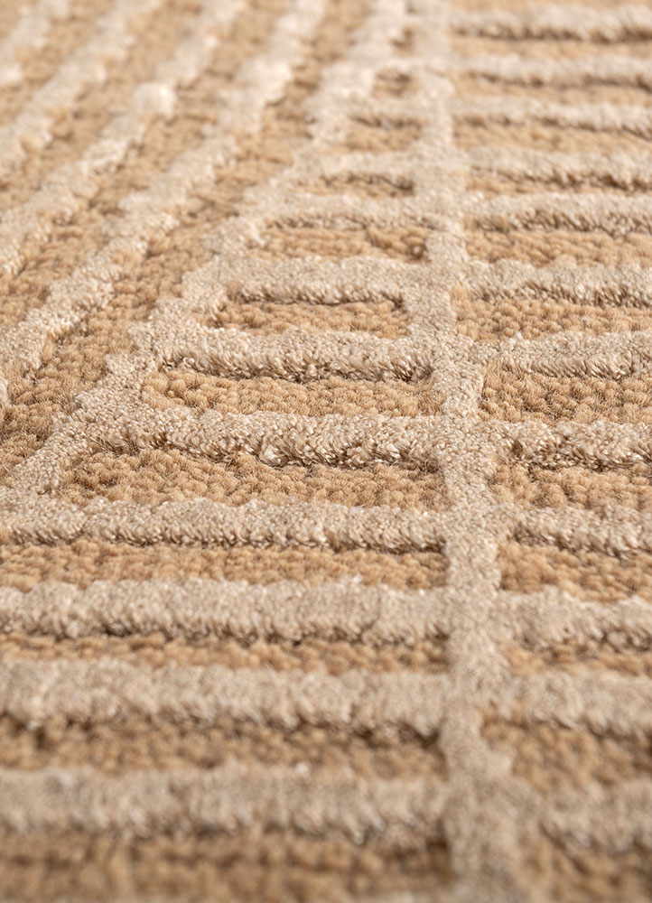 azalea beige and brown wool and bamboo silk hand knotted Rug - CloseUp