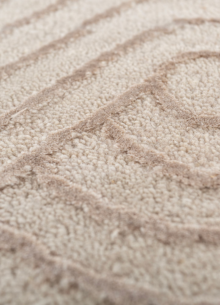 azalea ivory wool and bamboo silk hand knotted Rug - CloseUp
