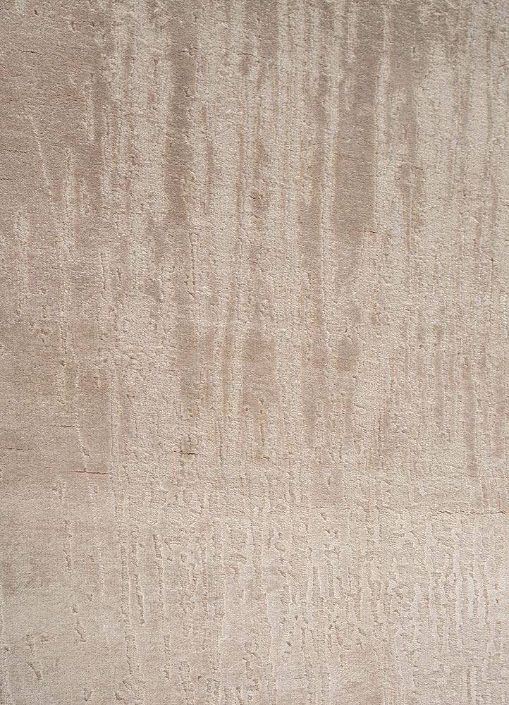 free verse by kavi ivory wool and bamboo silk hand knotted Rug - CloseUp