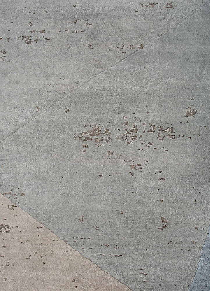 unfold by kavi pink and purple wool and bamboo silk hand knotted Rug - CloseUp