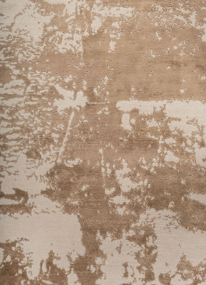 project error by kavi ivory wool and bamboo silk hand knotted Rug - CloseUp