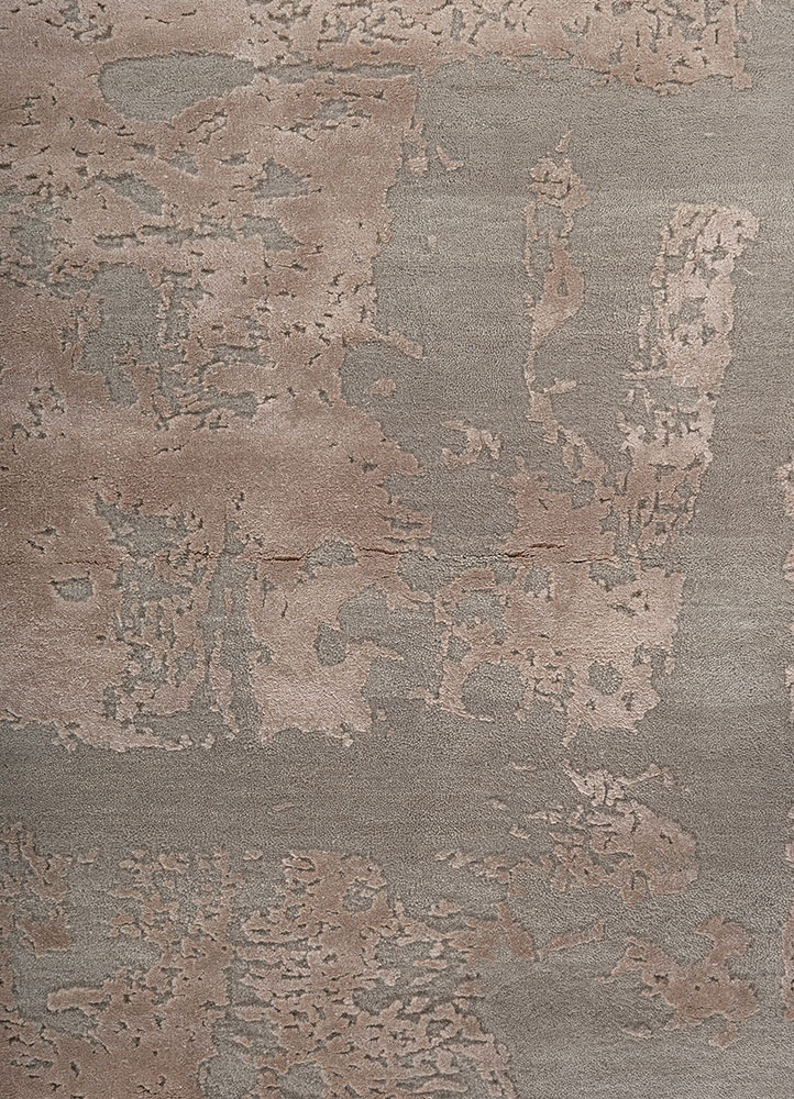project error by kavi grey and black wool and bamboo silk hand knotted Rug - CloseUp