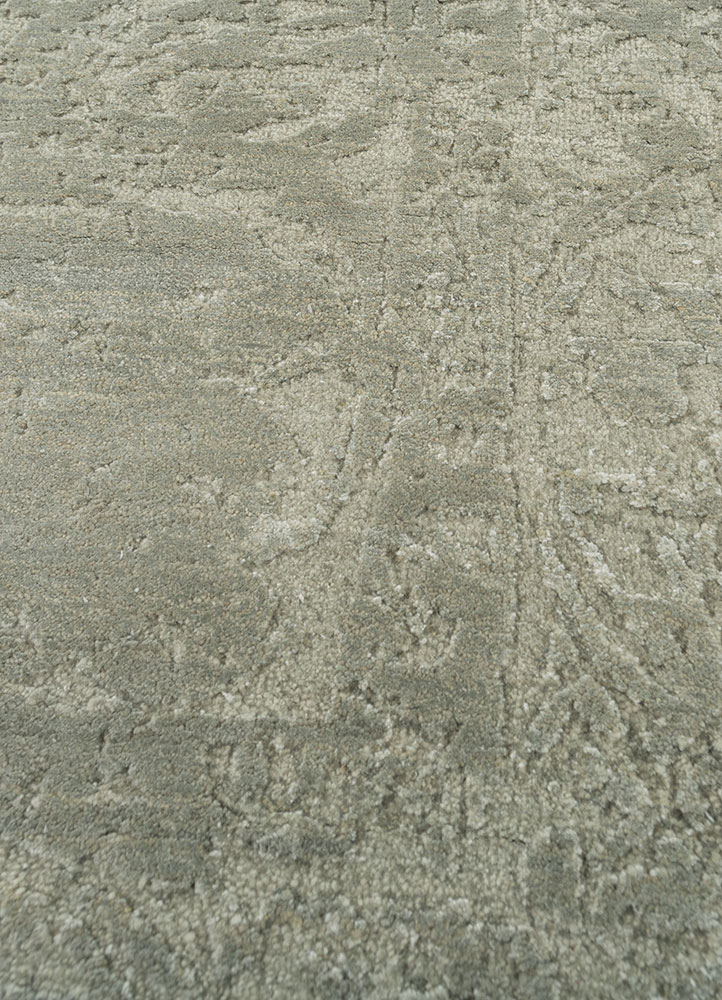 hidden by kavi green wool and bamboo silk hand knotted Rug - CloseUp