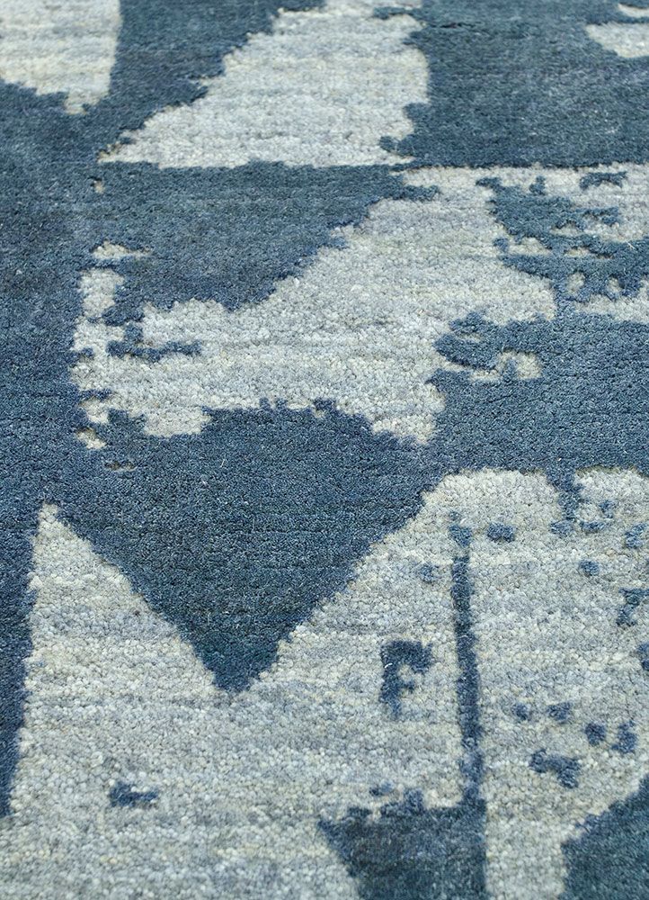 project error by kavi blue wool and bamboo silk hand knotted Rug - CloseUp