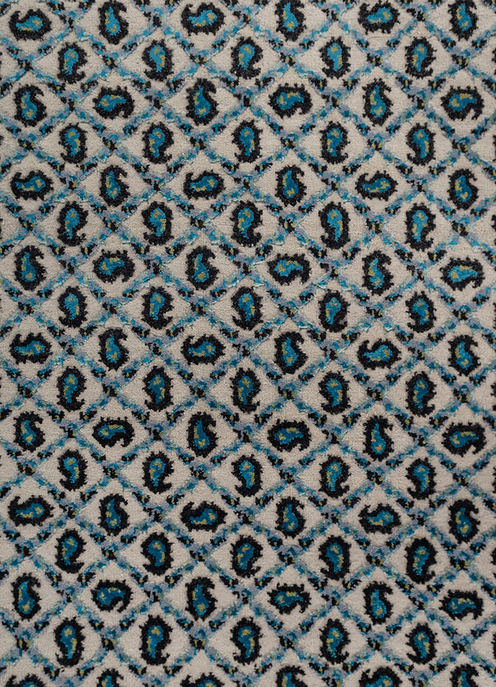 gilded age ivory wool and bamboo silk hand knotted Rug - CloseUp