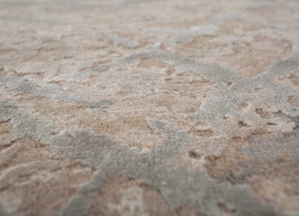 chaos theory by kavi ivory wool and bamboo silk hand knotted Rug - CloseUp