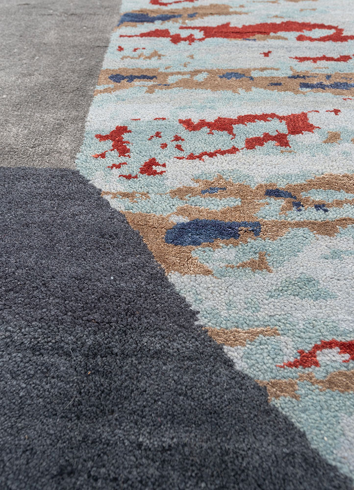 aakar by kavi ivory wool and bamboo silk hand knotted Rug - CloseUp