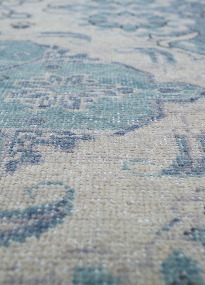 erbe grey and black wool hand knotted Rug - CloseUp