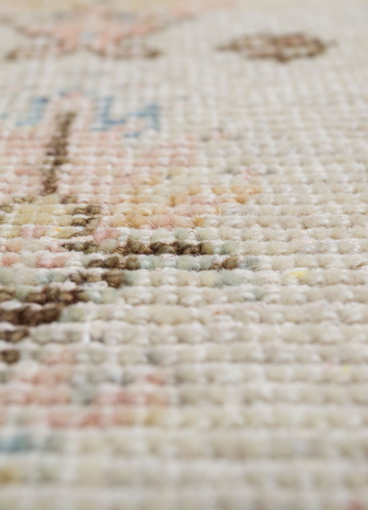 erbe ivory wool hand knotted Rug - CloseUp