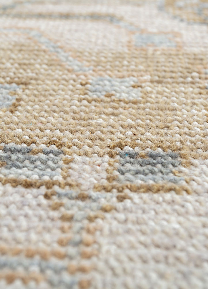erbe beige and brown wool hand knotted Rug - CloseUp