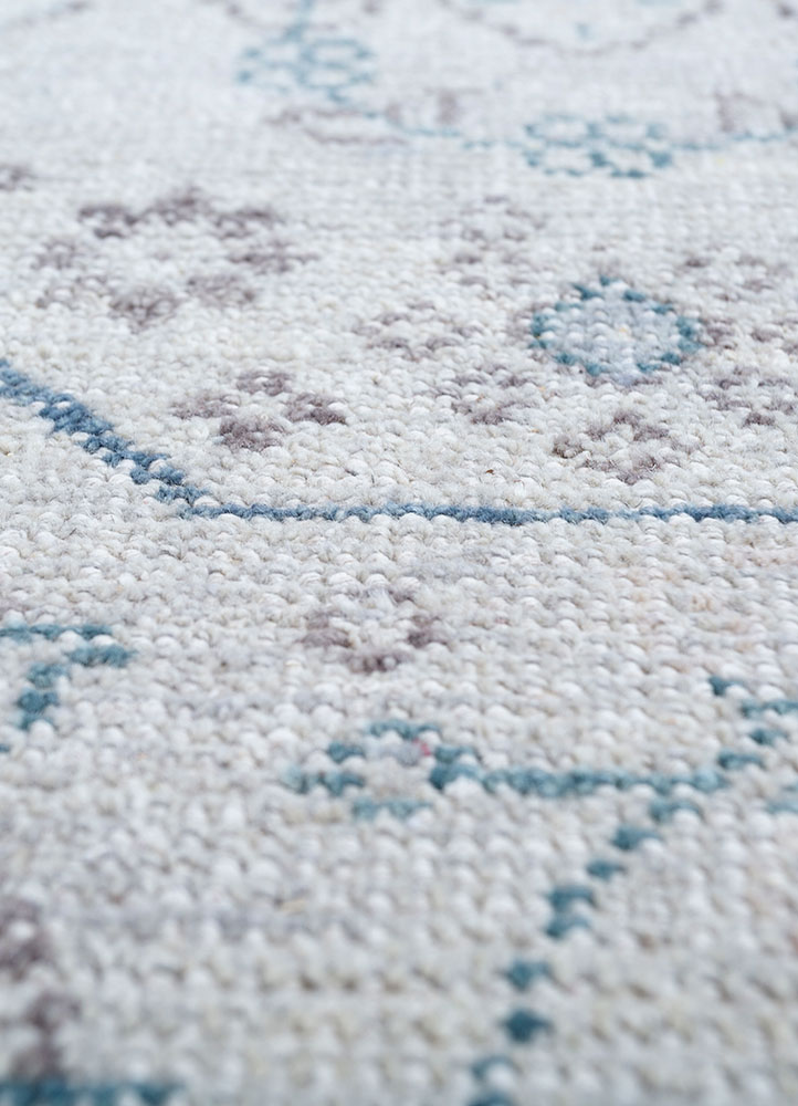 erbe blue wool hand knotted Rug - CloseUp