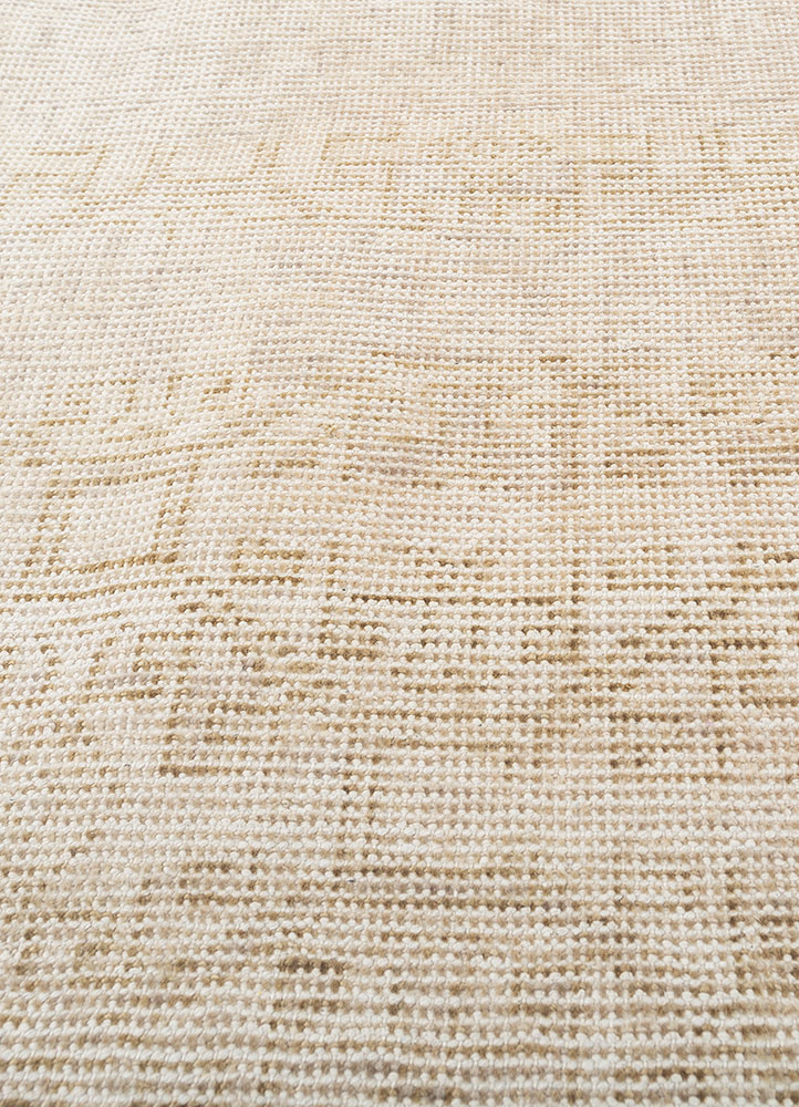 erbe ivory wool hand knotted Rug - CloseUp