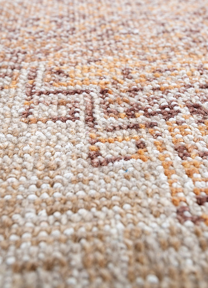erbe beige and brown wool hand knotted Rug - CloseUp