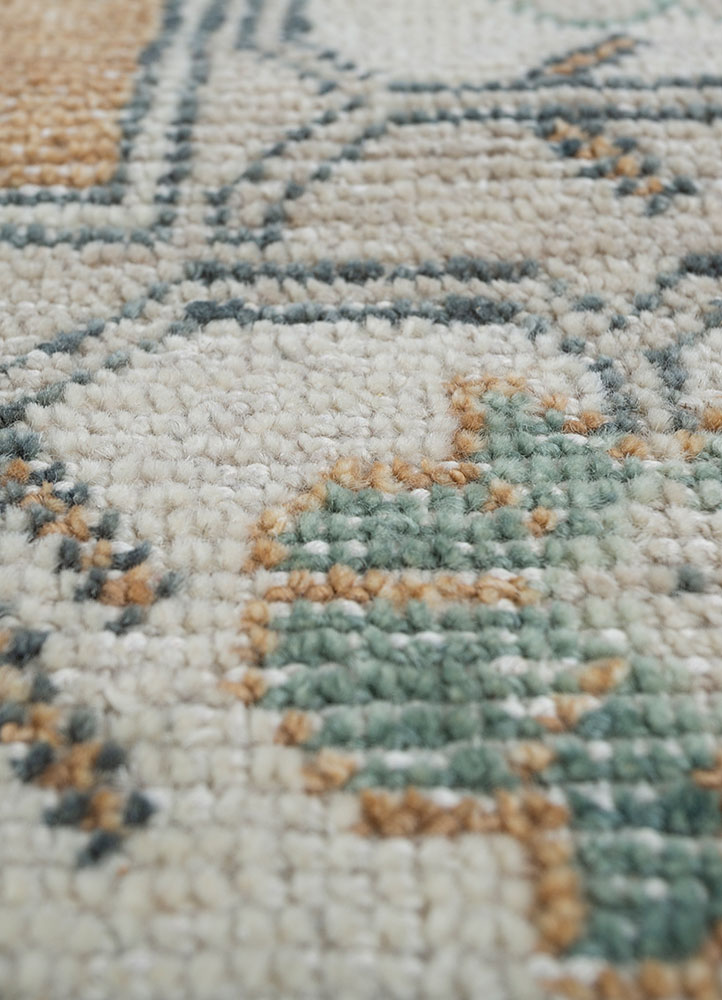 erbe ivory wool hand knotted Rug - CloseUp