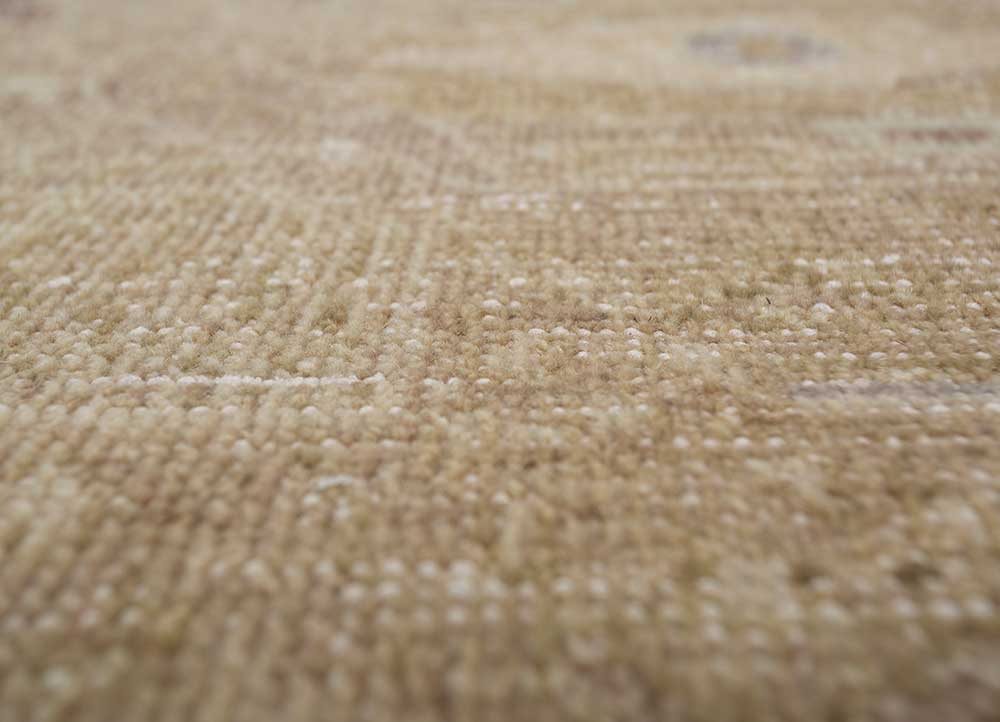 erbe beige and brown wool hand knotted Rug - CloseUp