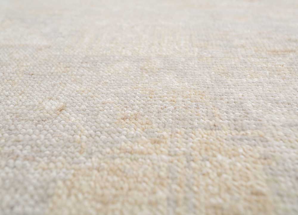 erbe ivory wool hand knotted Rug - CloseUp